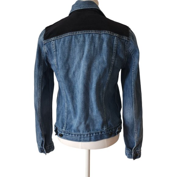 GAP Icon Denim jacket with black velvet patches - Picture 3 of 9